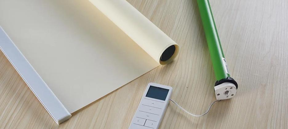 Motorized manual integrated roller shade spring machanism accessories